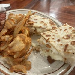 Crossroads Cafe - Grilled chicken pita melt