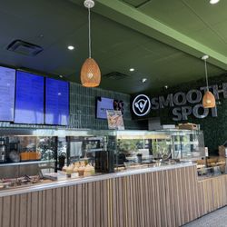 Smoothie Spot - Hialeah - Ordering counter
