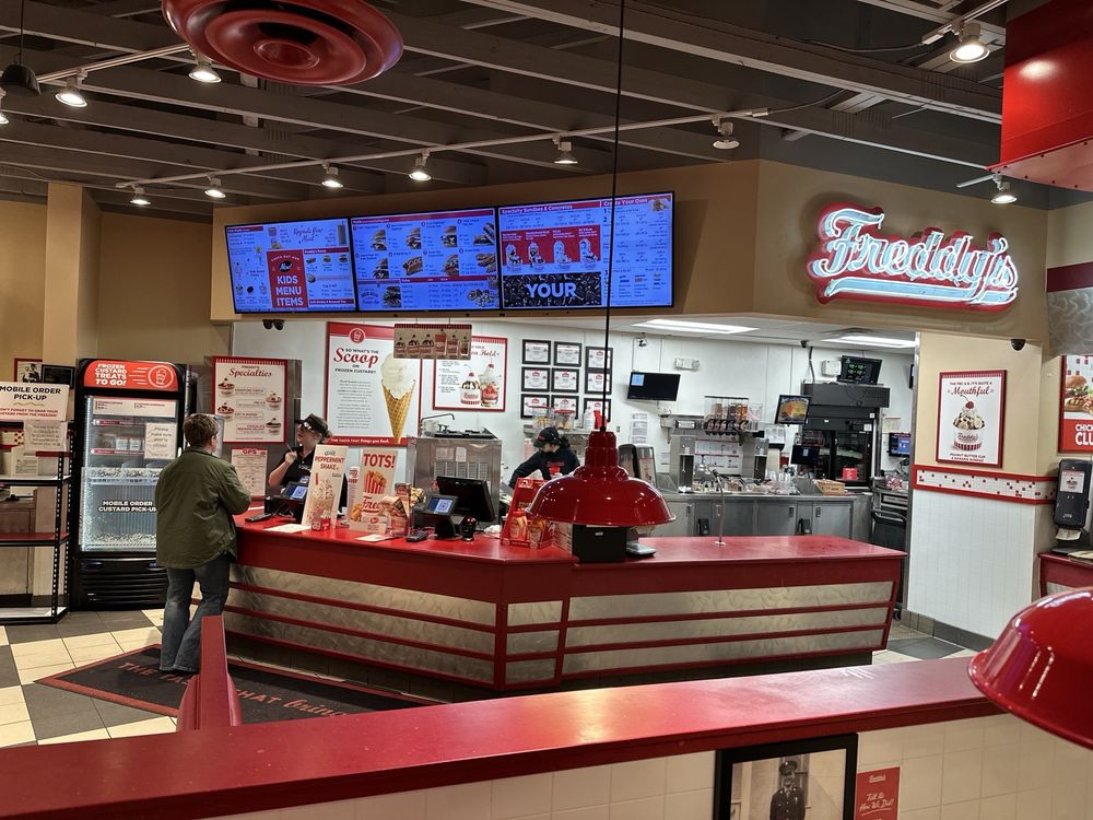 Freddy’s Frozen Custard & Steakburgers