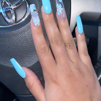 De'Lavis Nail Boutique and Spa - I asked for the sunflower nails but I wanted it in blue. Judy is extremely talented and friendly! - Nail Salons Near Me - Bedford, Texas De'Lavis Nail Boutique and Spa - I asked for the sunflower nails but I wanted it in blue. Judy is extremely talented and friendly! - Nail Salons Near Me - Bedford, Texas