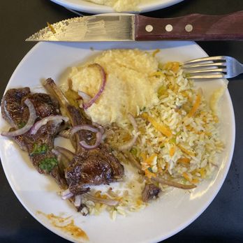 Costela's Steak House - Full plate of chips and sides - Steakhouses Near Me - Copacabana, RJ