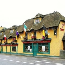 Courtneys Lounge Bars - Courtneys Lucan