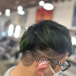 Rudy's Barbershop - sick fade!