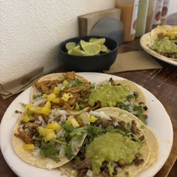 Al pastor & Steak tacos with cheese