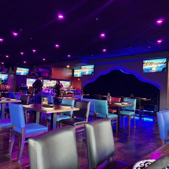 Kalaveras - Inside the empty restaurant - Breakfast & Brunch Near Me - Newport Beach, California