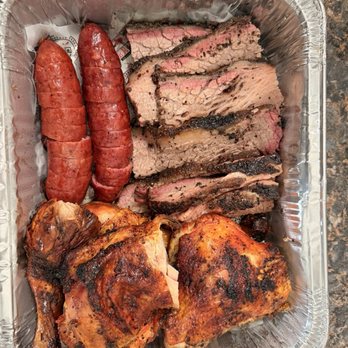 Herm's Smokehouse Logo