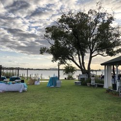 The Cottage on Lake Fairview - Outside view