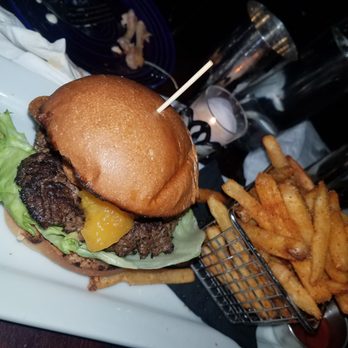 Queens Bully - Burger was good! Mango chutney was more apple cinnamon tasting but was good! - Gastropubs Near Me - Forest Hills, New York Queens Bully - Burger was good! Mango chutney was more apple cinnamon tasting but was good! - Gastropubs Near Me - Forest Hills, New York