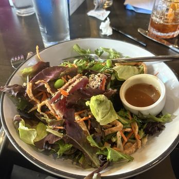 Hendos Barrel House - Seared ahi tuna salad. Pretty big - Steakhouses Near Me - Temecula, California