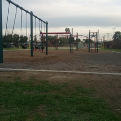 Meadow Green Elementary School - Play!!!!