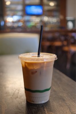 Henry's Bar & Restaurant by null