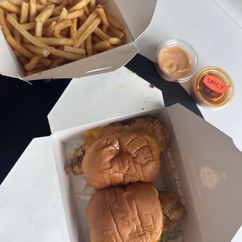 Jesse Boy - 2x Chicken Sliders & Side Diablo sauce and dip - Korean Near Me - Los Angeles, California Jesse Boy - 2x Chicken Sliders & Side Diablo sauce and dip - Korean Near Me - Los Angeles, California