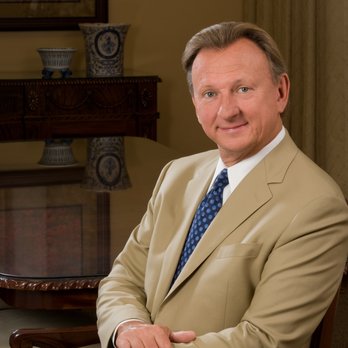 Maria Lyle Photography - This Editorial portrait was done at the client's office. John Laskey, CFP., John Laskey & Company. © Maria Lyle Photography - Event Photography Near Me - Sarasota, Florida Maria Lyle Photography - This Editorial portrait was done at the client's office. John Laskey, CFP., John Laskey & Company. © Maria Lyle Photography - Event Photography Near Me - Sarasota, Florida