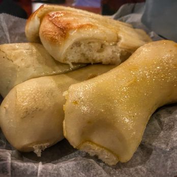 CD Roma Restaurant - Delicious complimentary bread - Italian Near Me - St Petersburg, Florida CD Roma Restaurant - Delicious complimentary bread - Italian Near Me - St Petersburg, Florida