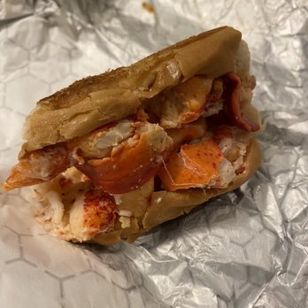 Wolfe’s Neck Farm Cafe - Half of the lobster roll, was so good forgot to take a picture before gobbling it down! Filled with lobster meat - Pizza Near Me - Freeport, Maine