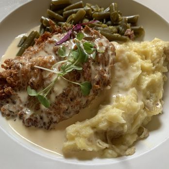 The Trustees' Table - Country Fried Chicken - Breakfast & Brunch Near Me - Harrodsburg, Kentucky The Trustees' Table - Country Fried Chicken - Breakfast & Brunch Near Me - Harrodsburg, Kentucky