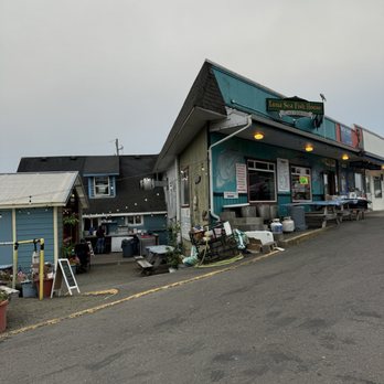Luna Sea Fish House - Fish & Chips Near Me - Yachats, Oregon