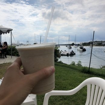Chart Room - Mudslide! - Seafood Near Me - Cataumet, Massachusetts