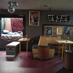 Commercial Hotel - A cubby! And loads of tables for groups