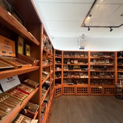 Kush cigar CBD - Your go-to spot for THC-A pre-rolls, D9 gummies, and premium vape pens like FVKD, Modus, and Trinity Spinny. Relax, sleep, or focus with cbd