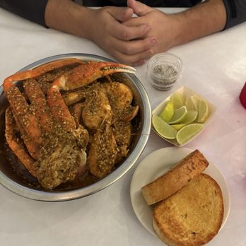 Cajun Crawfish Stop - Seafood - Cajun/Creole Near Me - Covina, California