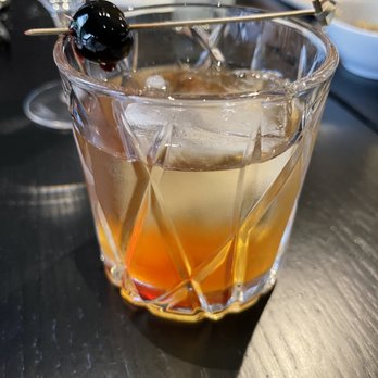 Dive Oyster House - Fig old fashion - Seafood Near Me - Briarcliff Manor, New York
