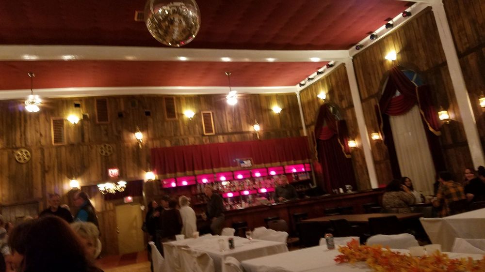 GOODMAN CLUBHOUSE AND SUPPER CLUB Updated October 2024 305 Main