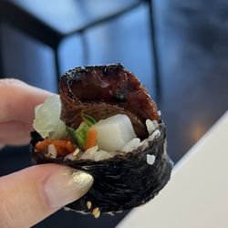JAWS Topokki - Closeup of beef rib gimbap.