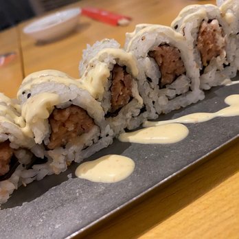 SuViche - Sushi and Ceviche - Spicy Salmon Roll - Peruvian Near Me - Miami, Florida SuViche - Sushi and Ceviche - Spicy Salmon Roll - Peruvian Near Me - Miami, Florida