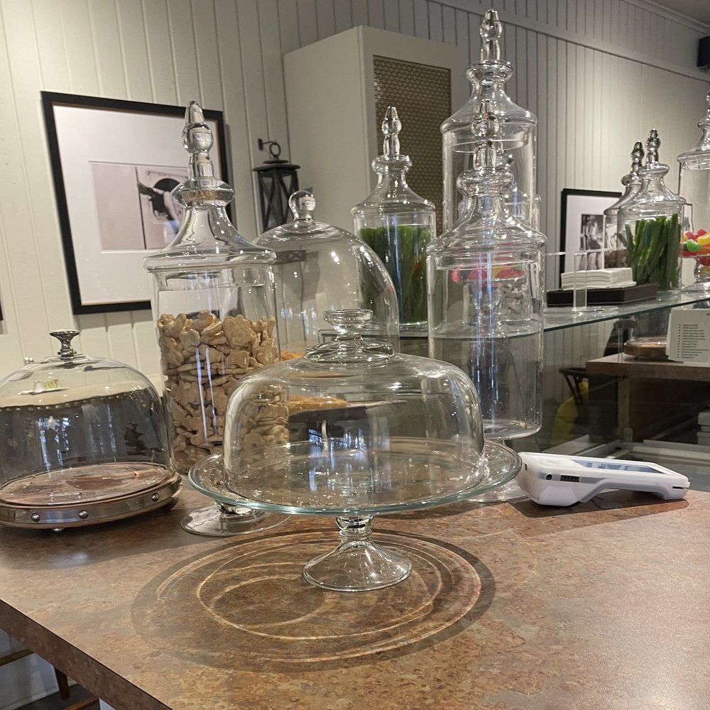 Marty's Cafe - Treat area - Cafes Near Me - Washington, Connecticut