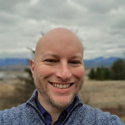Travis Lawrence - Spokane Cda Realtor - Say cheese!