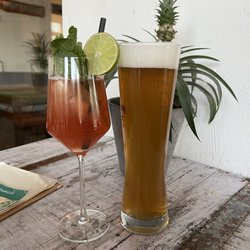 Strandhaus37 - Rhabarber Spritz und ein Weißbier