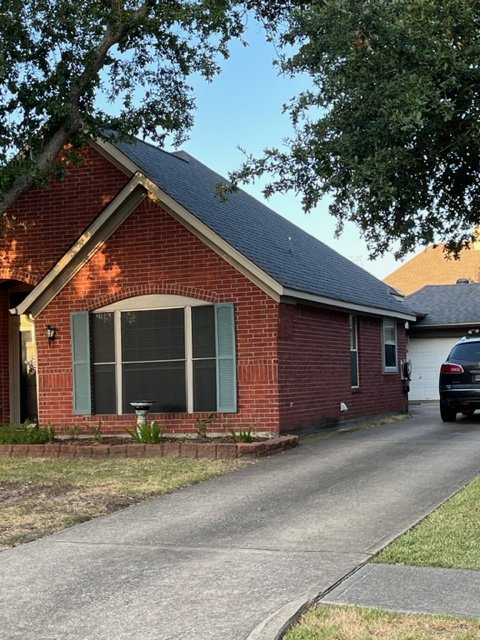 Slide of Crown & Gable Roofing Solutions