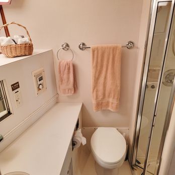 Island Cleaning Services - Home Cleaning Near Me Island Cleaning Services - Home Cleaning Near Me