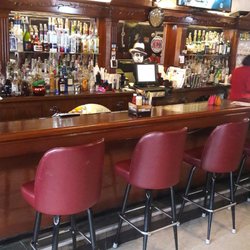 Marjees Bar & Grill