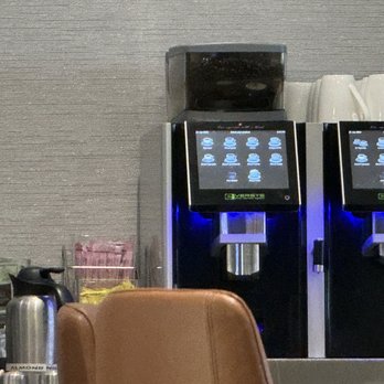 Delta Sky Club - Coffee bar - Airport Lounges Near Me - Dallas, Texas