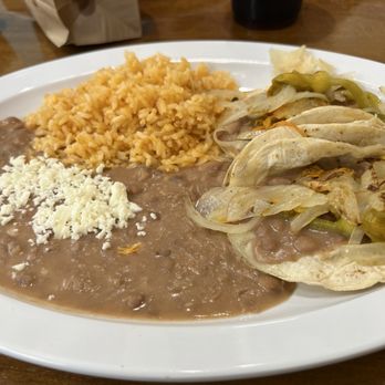 Taqueria Puebla - Veggie taco plate - Mexican Near Me - Mukilteo, Washington