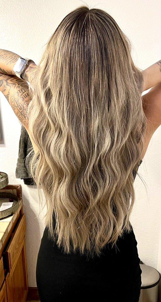 THE BLONDE HIVE Updated August 2024 15 Photos & 17 Reviews 470