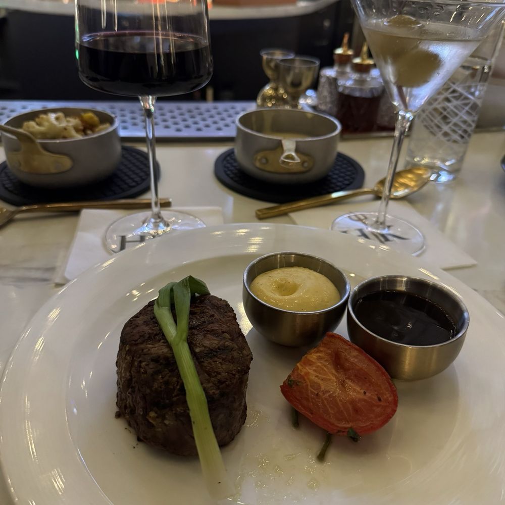Filet mignon with a side of Bernaise and red wine bourdelaise Filet mignon with a side of Bernaise and red wine bourdelaise