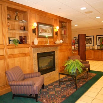 Hampton Inn Clinton - Lobby - Hotels Near Me - Clinton, New Jersey Hampton Inn Clinton - Lobby - Hotels Near Me - Clinton, New Jersey
