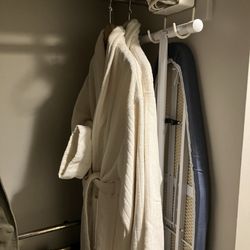The Penticton Lakeside Resort - House coats