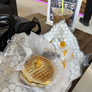 GOLD COAST CAFE - Updated June 2025 - 73 Photos & 33 Reviews - 754 N