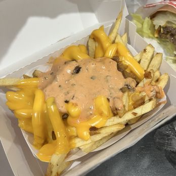 In-N-Out Burger - Animal style fries - Fast Food Near Me - Fremont, California In-N-Out Burger - Animal style fries - Fast Food Near Me - Fremont, California