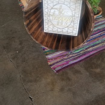 Rainbeau Jo's - Coffee & Tea Near Me - Lihue, Hawaii
