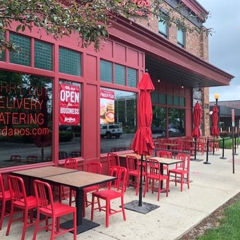 Giordano's - Pizza Near Me - Schaumburg, Illinois