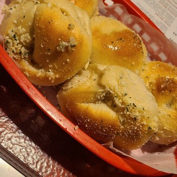Milano's - Garlic Rolls - Italian Near Me - Lawton, Oklahoma
