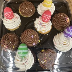 Shaw's - Easter cupcakes