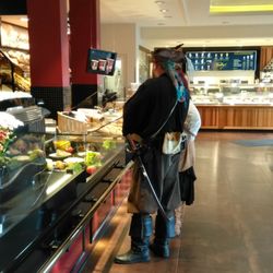 Cafe Kowalewski - Komische Kundschaft hier;-)