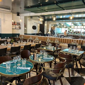 Boulom - Bakeries Near Me - Paris, 75