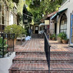 Treat O Clock at Palm & Boy - Courtyard to Palm and Boy